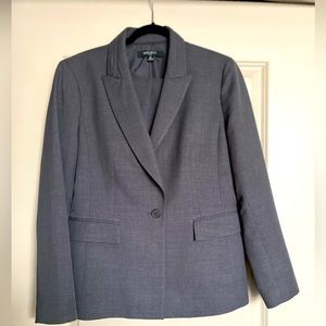 Women’s Business Suit